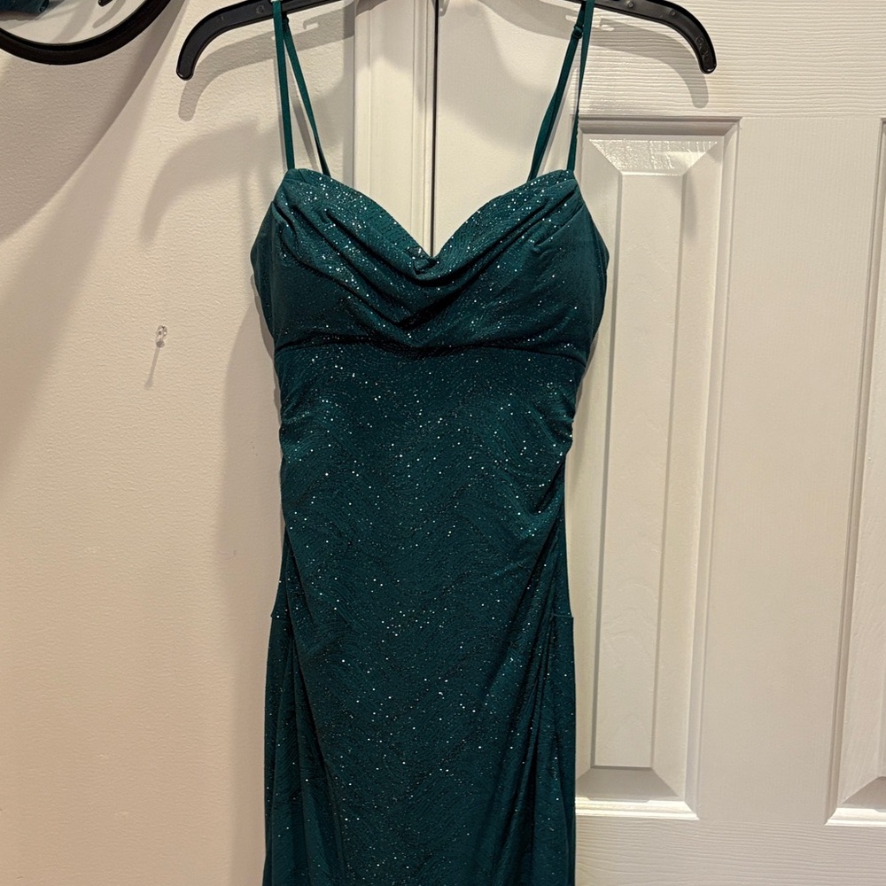 Emerald green prom dress